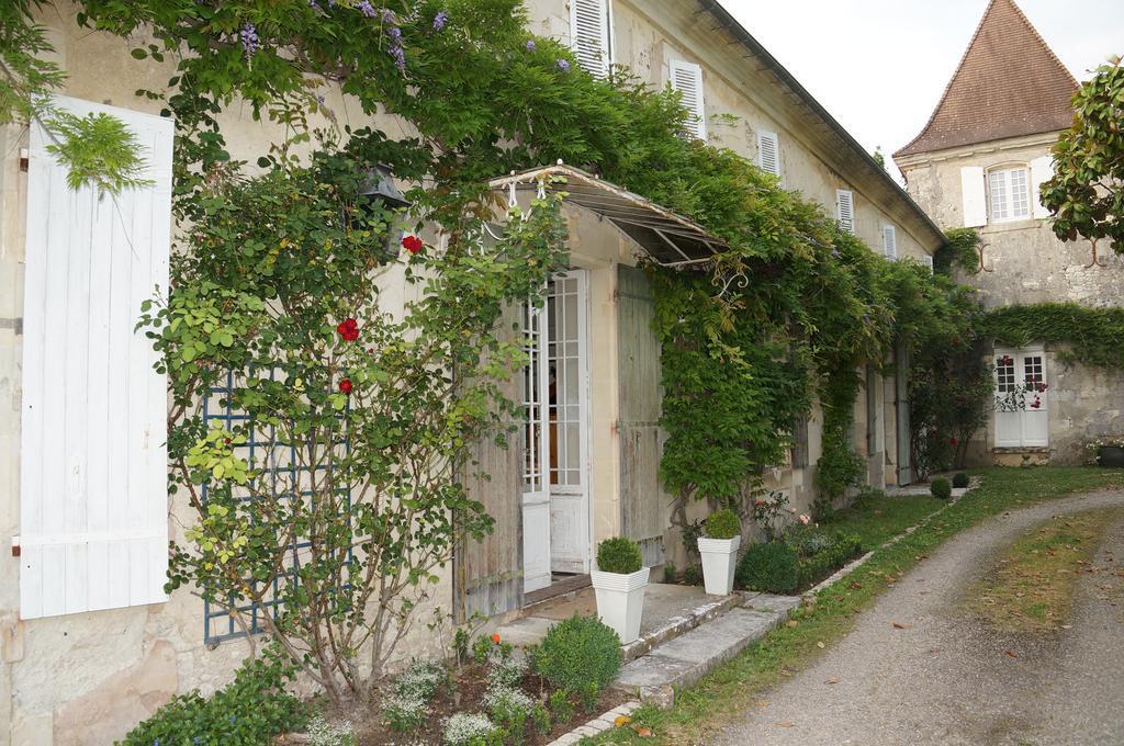 Bed and Breakfast Chateau De Puyrigaud Léoville Exterior foto